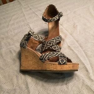 Toms platform sandals